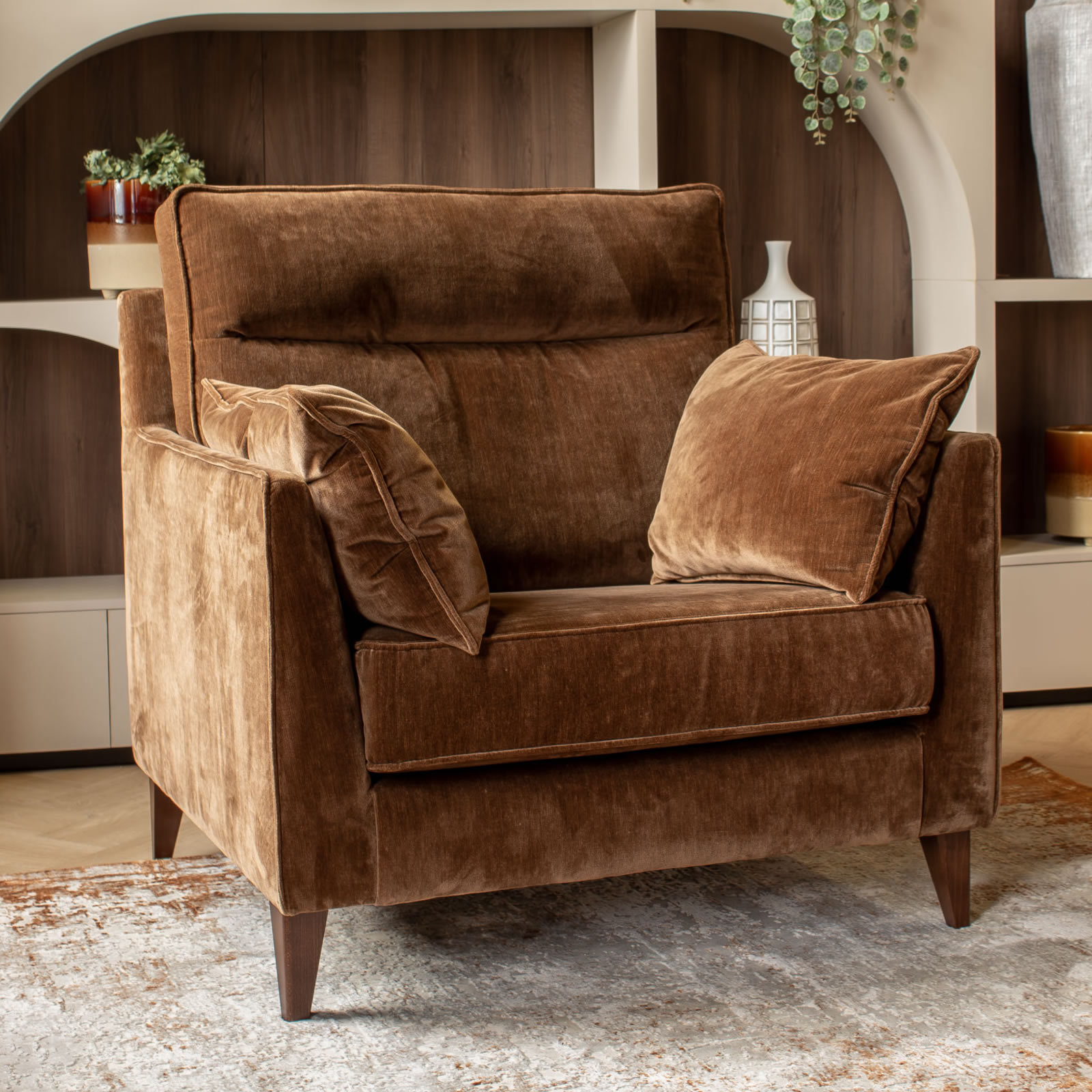 Signature Collection Gloria Chair Lifestyle